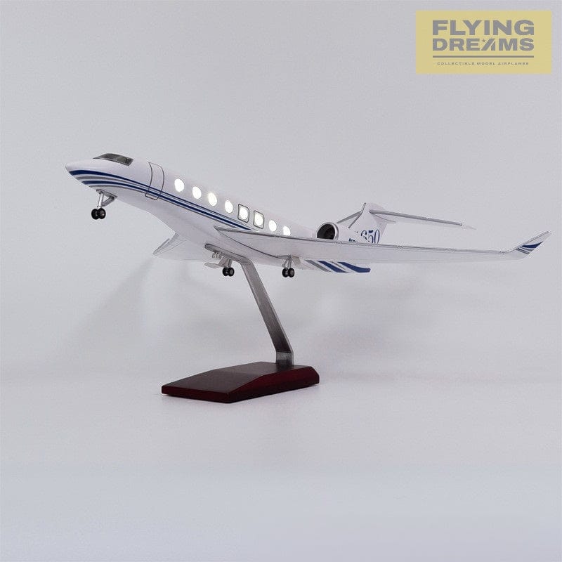 Gulfstream G650ER - Scale 1:50 - Led Lights - 45cm