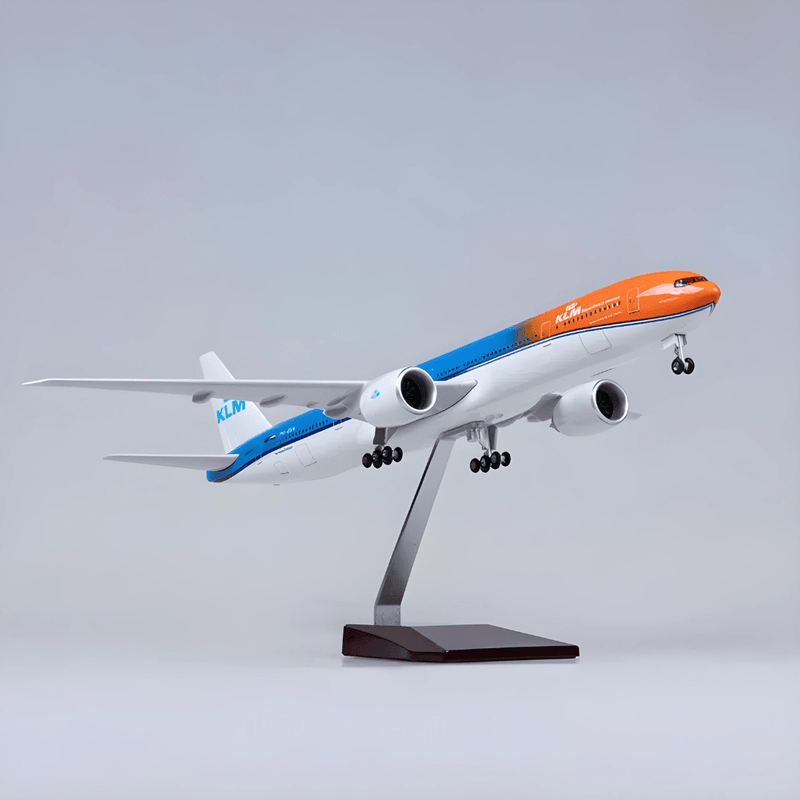 B777 KLM - ORANGE PRIDE - Scale 1/157 - 47cm - Scale airplane