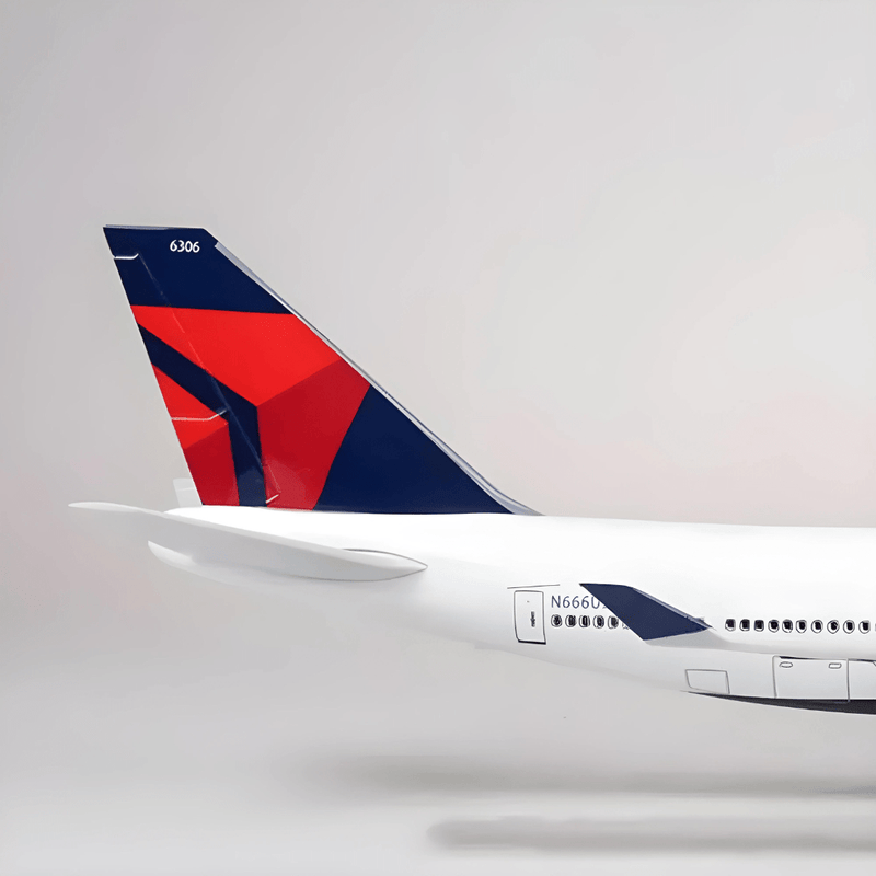 B747 Delta - Escala 1/150 - 47cm - Avión a escala