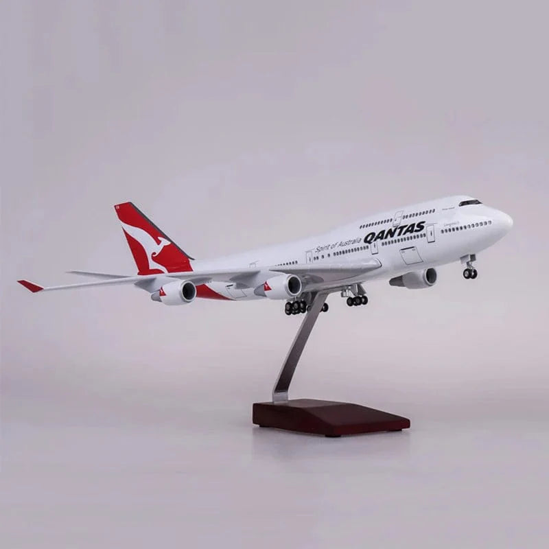 B747 Qantas - Escala 1/150 - 47cm - Avión a escala