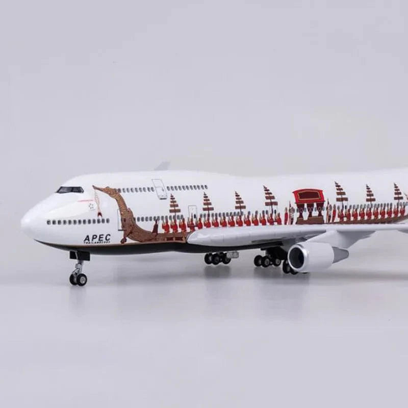 B747 Thai - Barco Dragón de Tailandia - Escala 1/160 - 47cm - 18.5 in