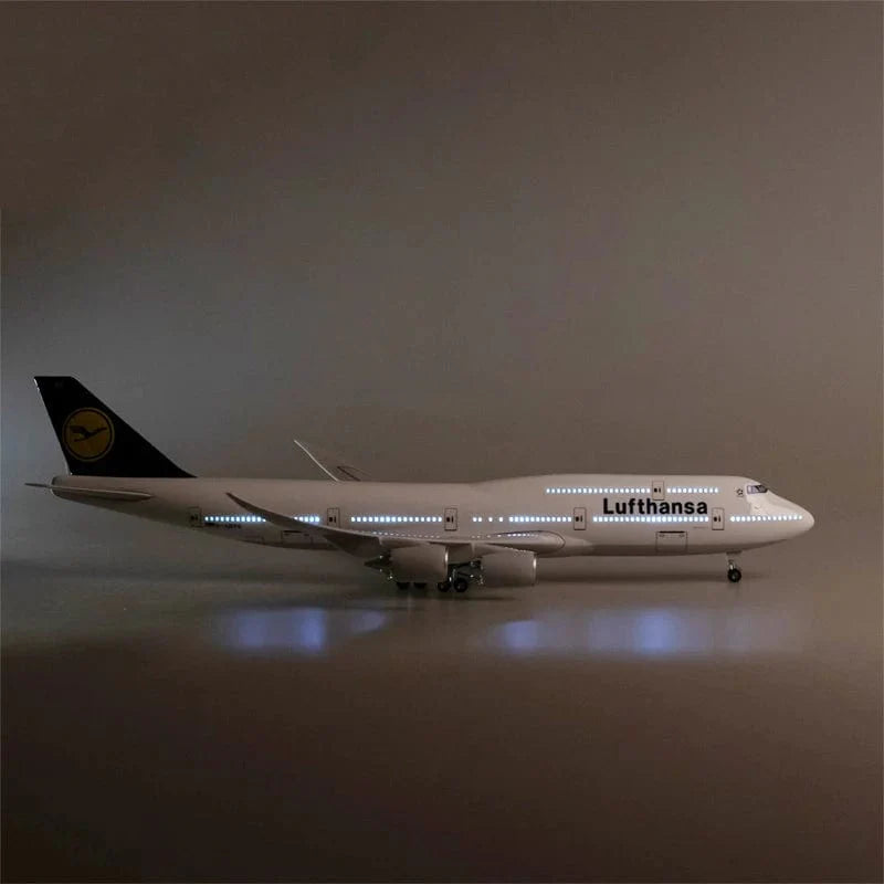 B747 Lufthansa - Scale 1/157 - 47cm - Scale airplane