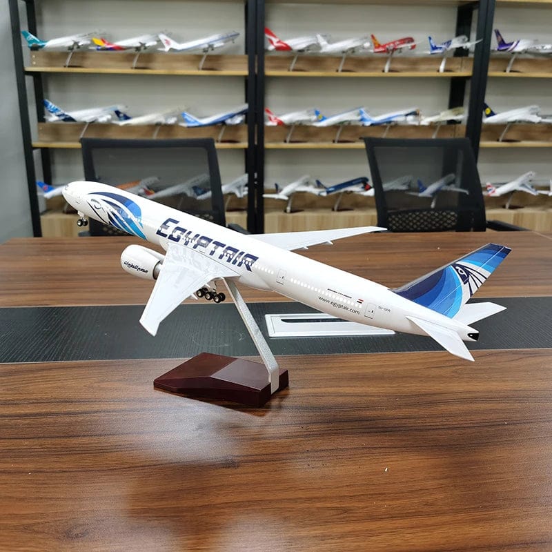 B777 Egipto - Escala 1/157 - 47cm - 18,5 in - Modelo de avión