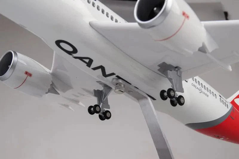 B787 Qantas Dreamliner - 1/130 Scale - 43cm - Scale Aircraft