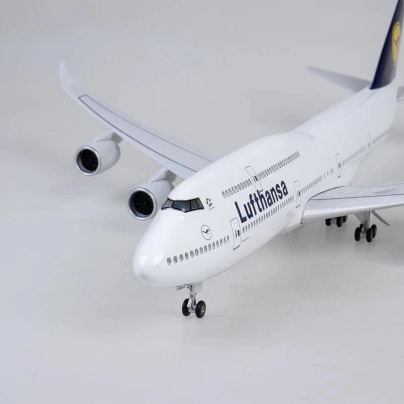 B747 Lufthansa - Escala 1/157 - 47cm - Avión a escala