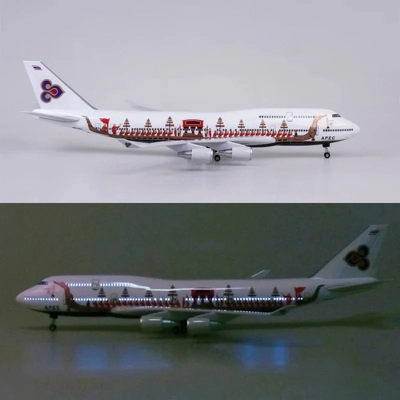 B747 Thai - Thailand Dragon Boat - 1/160 Scale - 47cm - 18.5 in