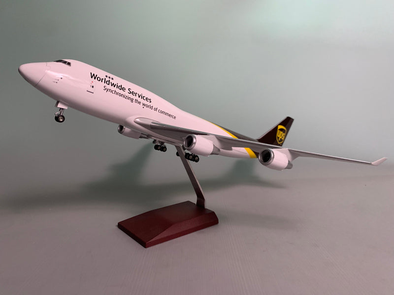 B747-400 UPS Express Cargo - Escala 1:157 - 47cm - 18,5in - SIN LED - Modelo de avión