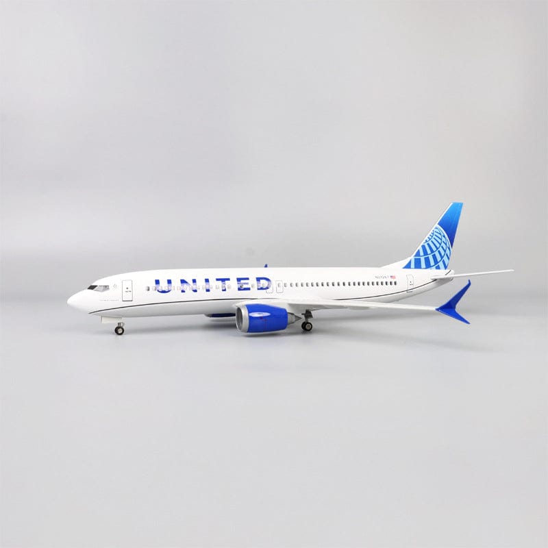 B737 Max United Airlines - 1/80 Scale - 47cm - 18.5 in - Aircraft Model