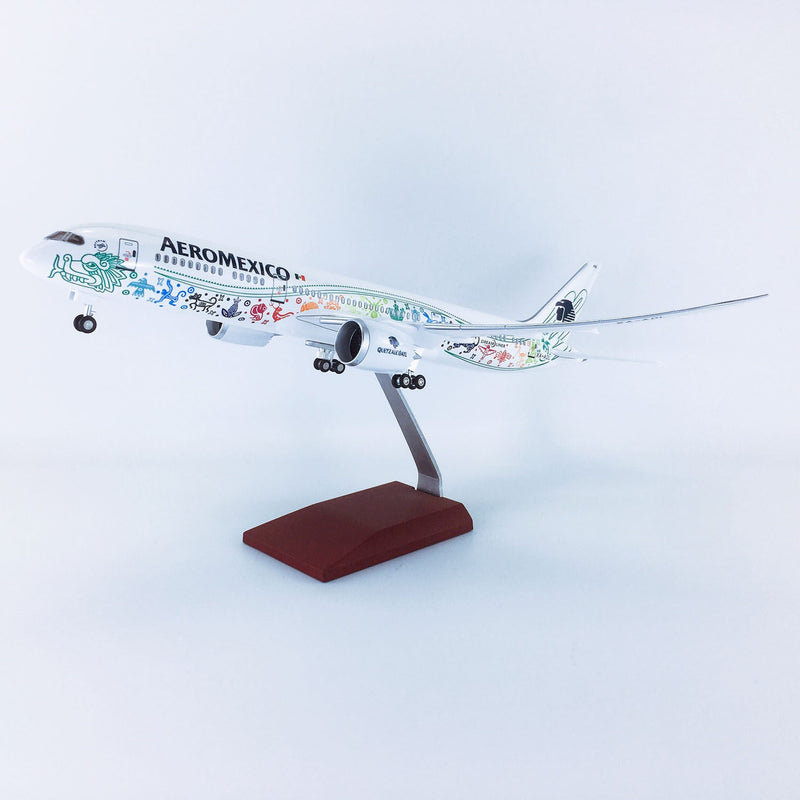 B787-9 Aeroméxico Quetzalcoatl - Scale 1/130 - 43cm - Scale airplane