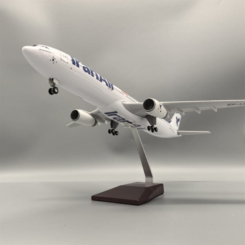 A330 Iran Airlines Escala 1/135 - 47cm - 18,5 in - Modelo de avión