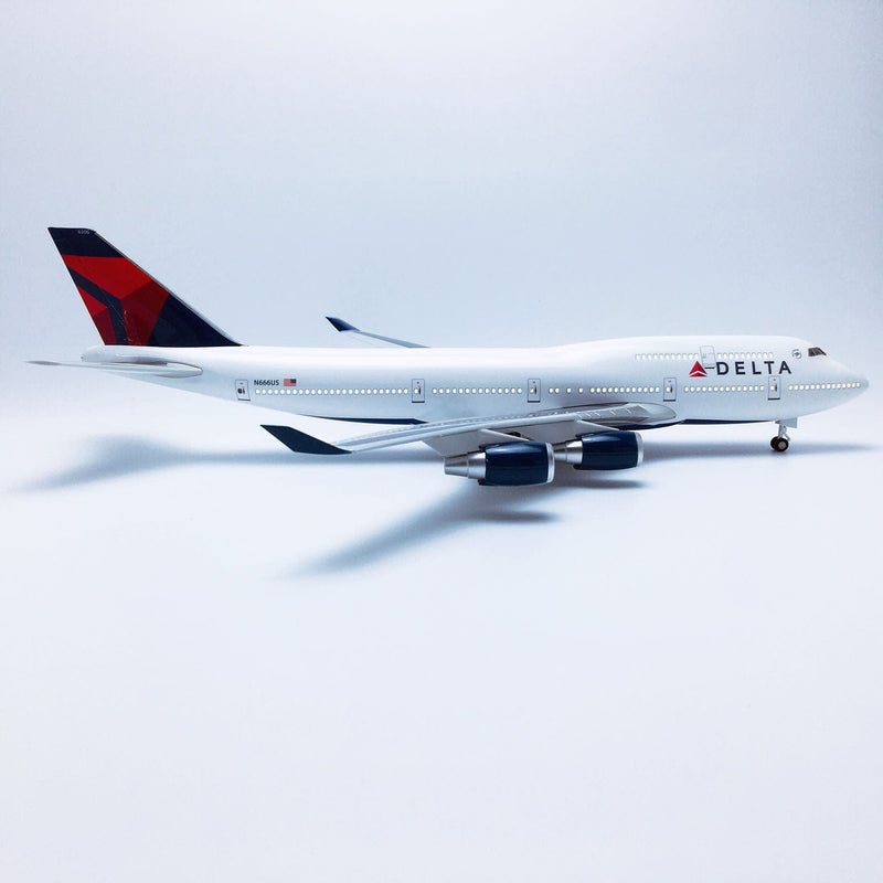 B747 Delta - 1/150 Scale - 47cm - Scale Aircraft