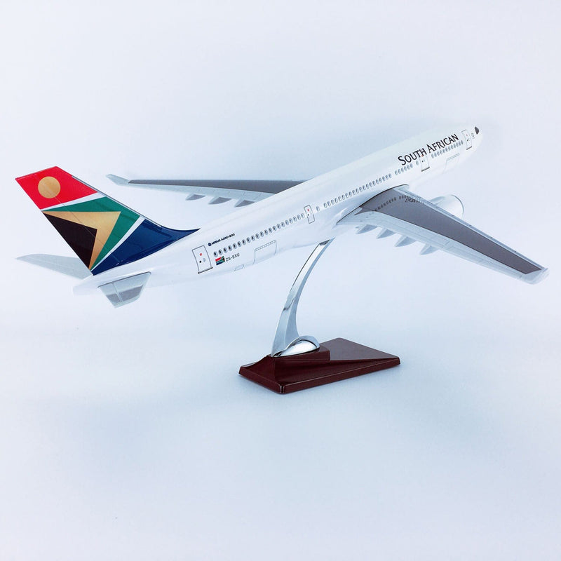 A330-200 South Africa Airlines - 1/135 Scale - 47cm - 18.5 inches