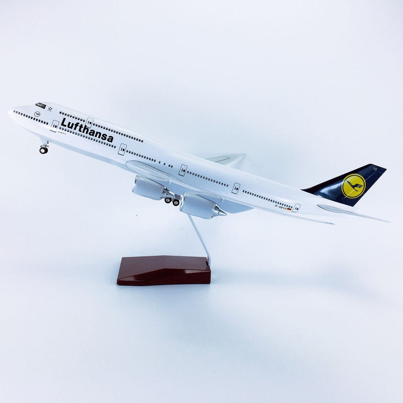 B747 Lufthansa - Escala 1/157 - 47cm - Avión a escala