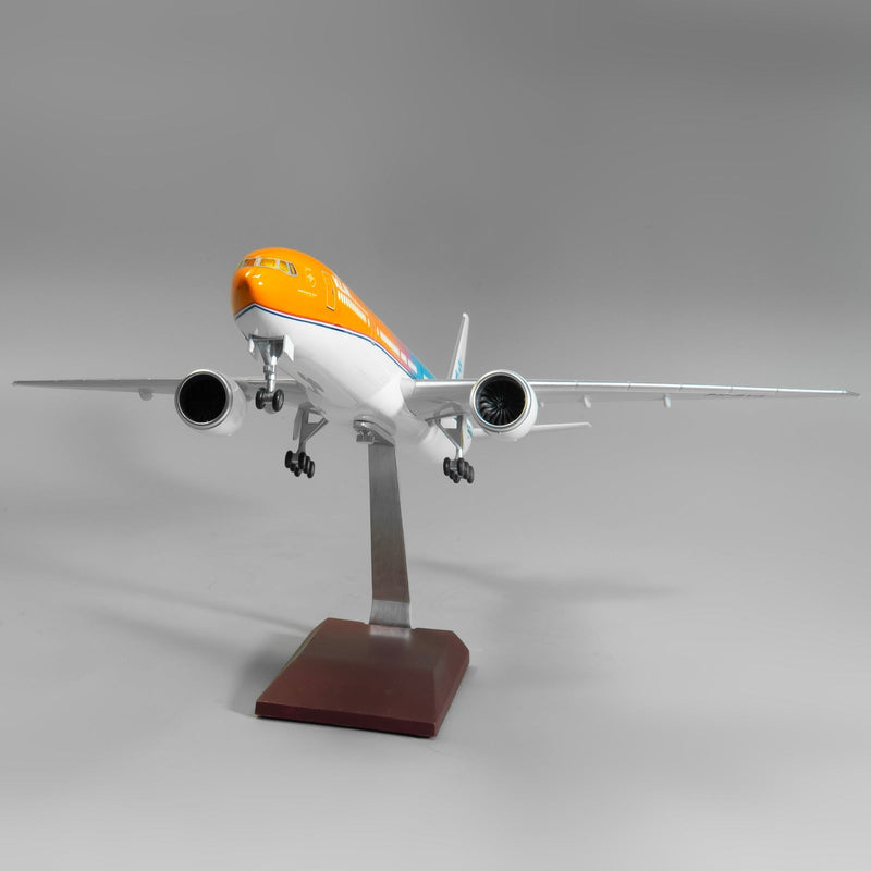 B777 KLM - ORANGE PRIDE - Scale 1/157 - 47cm - Scale airplane