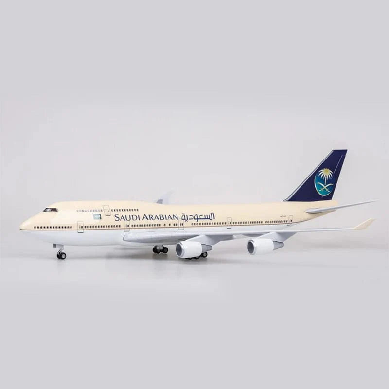 B747 Saudi Arabian Airlines - Escala 1/150 - 47cm - 18,5 in - Modelo de avión