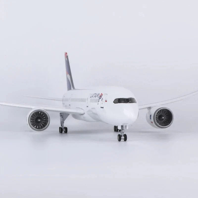 B787 LATAM - 1/130 Scale - 43cm - Scale Aircraft