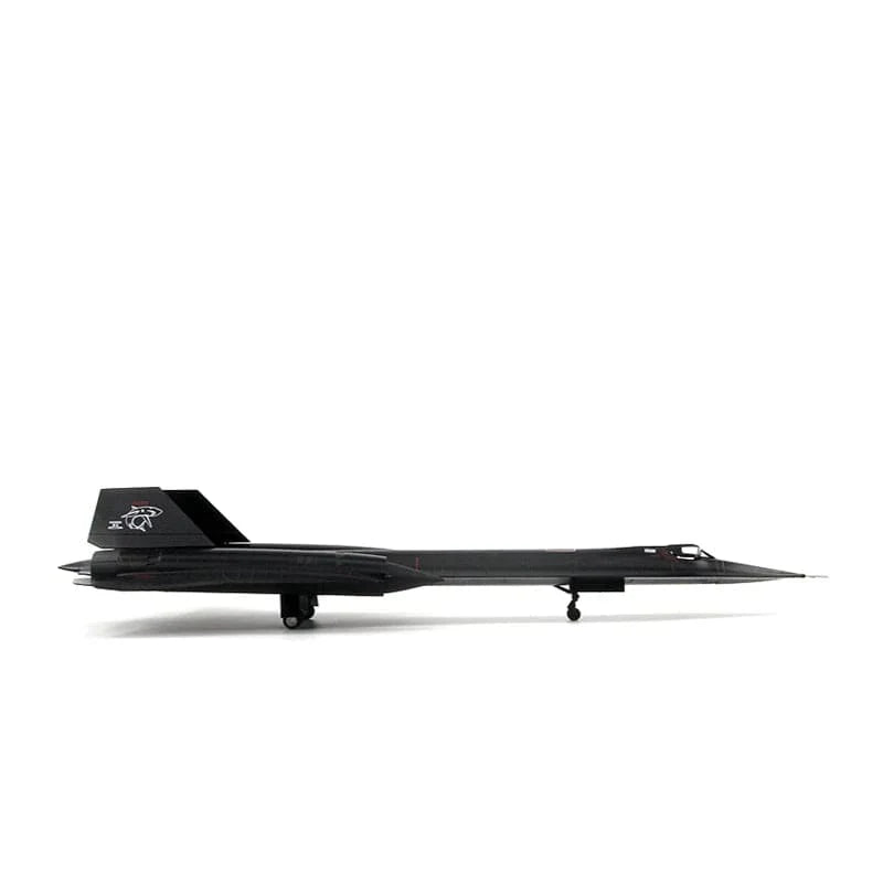 SR-71A Blackbird United States Air Force - 1:72 Scale - 45CM -17.7in