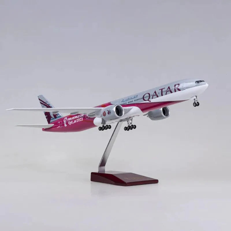 B777 Qatar - World Cup - Scale 1/150 - 47 cm - Scale airplane