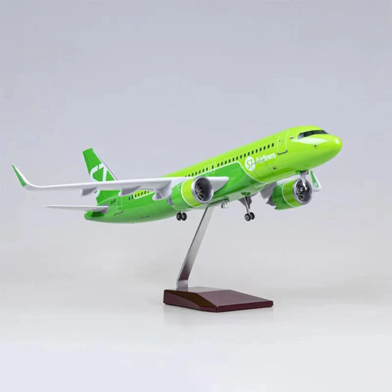 A320 Neo Siberia S7 - Escala 1/80 - 47cm - 18,5 in