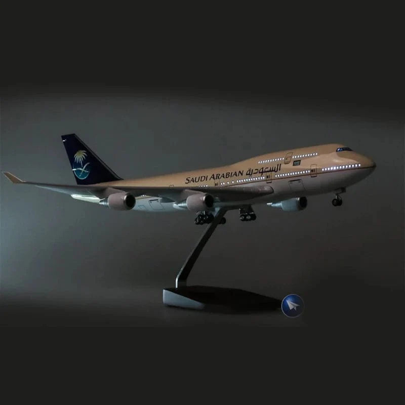 B747 Saudi Arabian Airlines - 1/150 Scale - 47cm - 18.5 in - Aircraft Model