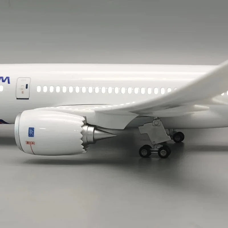 B787 LATAM - Escala 1/130 - 43cm - Avión a escala