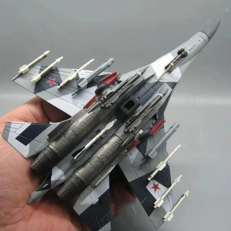 SU-35 Russia - 1:100 Scale - 8.6in