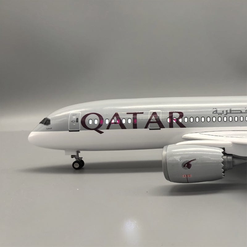 B787 Qatar - Escala 1/130 - 43cm - 16,9 in - Modelo de avión