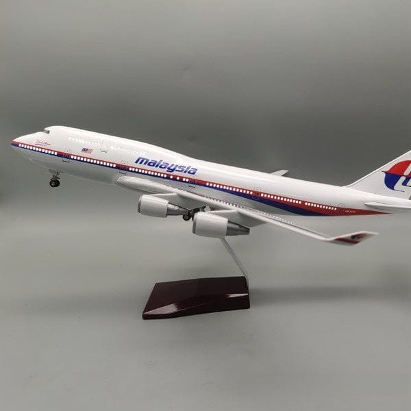 B747 Malasia - Escala 1/157 - 47cm - 18,5 in - Modelo de avión