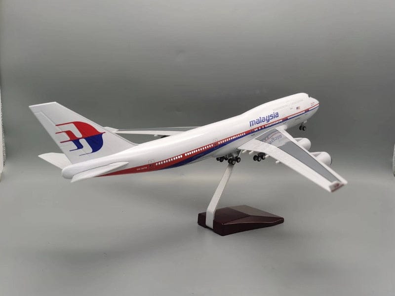 B747 Malasia - Escala 1/157 - 47cm - 18,5 in - Modelo de avión